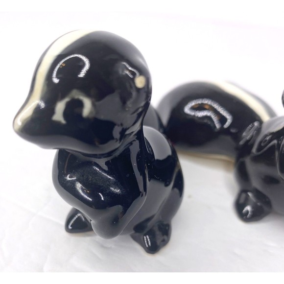 Vintage, Glazed , Skunks, Minature, Parents, baby,Ceramic - Picture 8 of 14